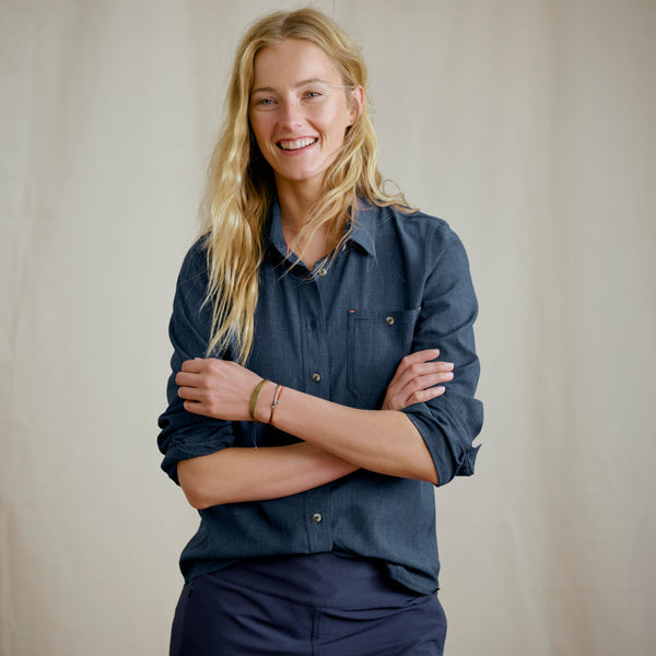 woman smiling to the camera