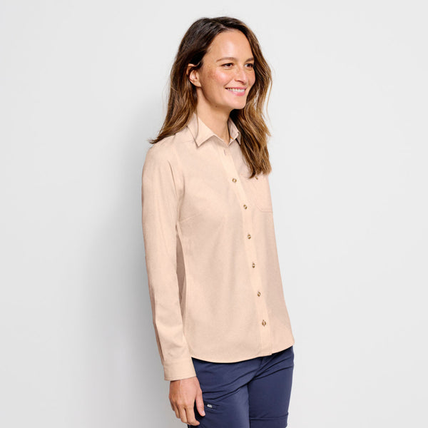 Women's Long-Sleeved Tech Chambray Work Shirt