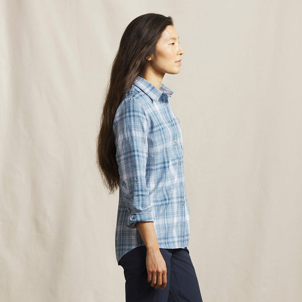 Women's Long-Sleeved Tech Chambray Work Shirt