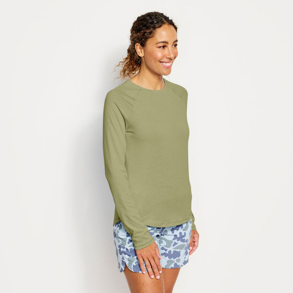 Women's DriCast™ Long-Sleeved Crew