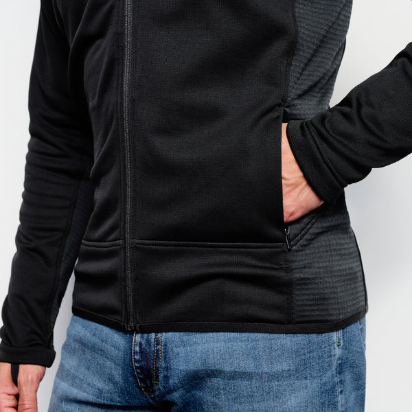 Orvis Men's Pro Fleece Hoodie - Blackout on model pocket detail